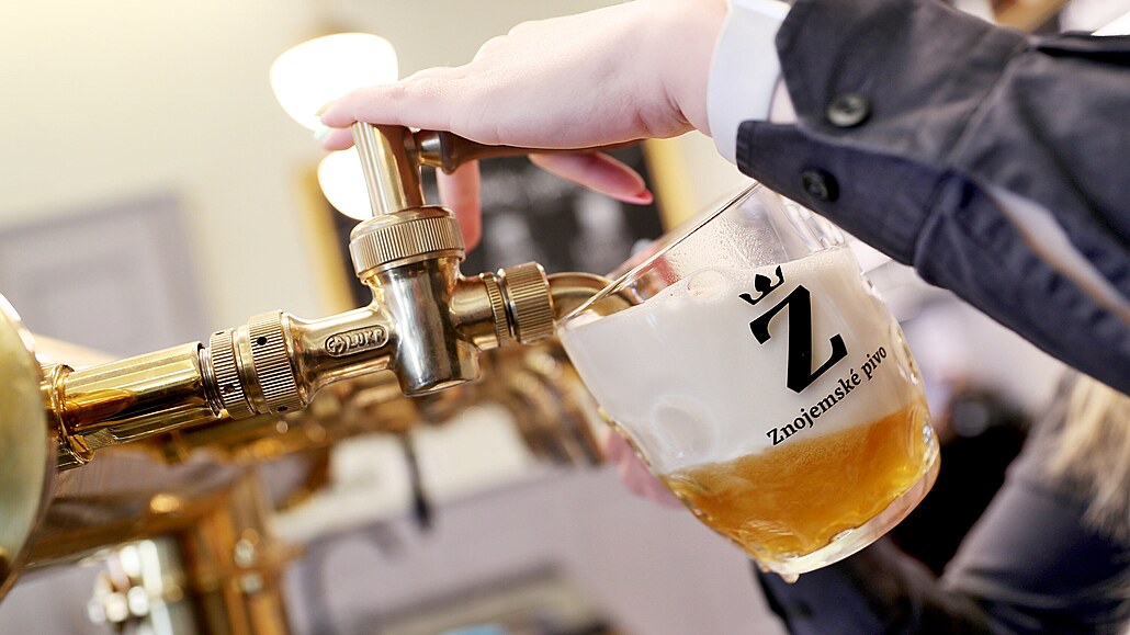Znojemský pivovar propírané písmeno Z pouívá skoro vude, s ruskou invazí to...