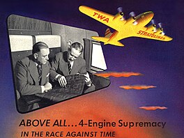 Boeing 307 Stratoliner byl pohánn tveicí hvzdicových motor Wright Cyclone....