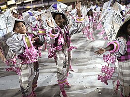 koly samby jsou reprezentací afro-brazilské kultury, komentoval zaátek...