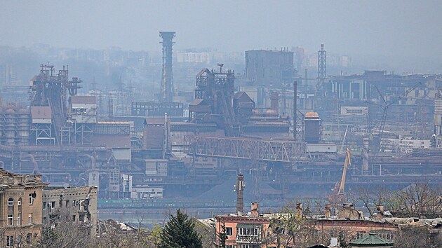 Ocelrny Azovstal na jihu Mariupolu (19. dubna 2022)