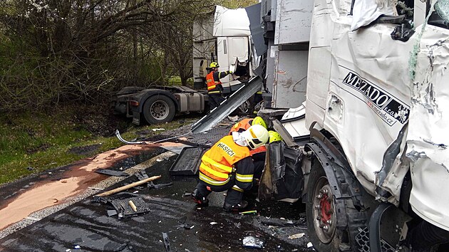Srka dvou kamion nedaleko Frantikovch Lzn (26. dubna 2022)