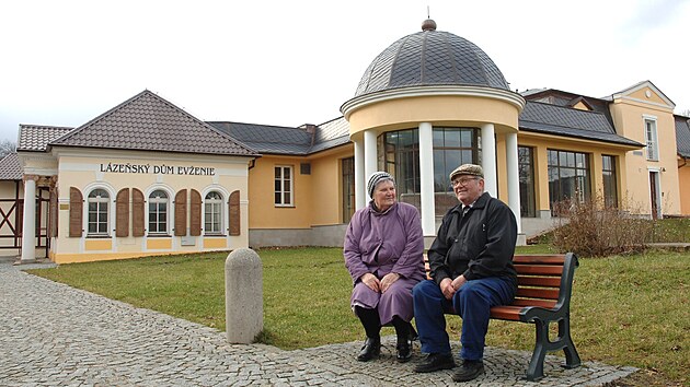 Restaurace Pe�eje je sou��st� l�ze�sk�ho are�lu.