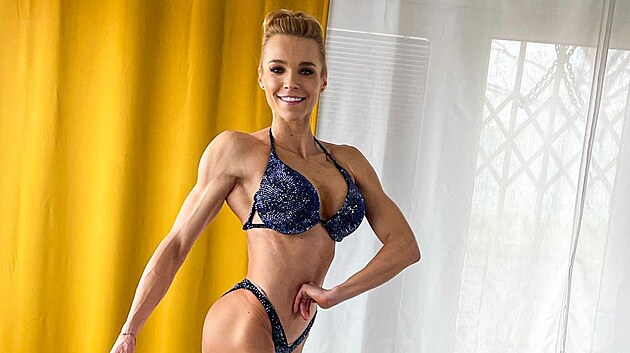 Hana Reinders Malkov bhem pprav na Bikini Fitness (6. dubna 2022)