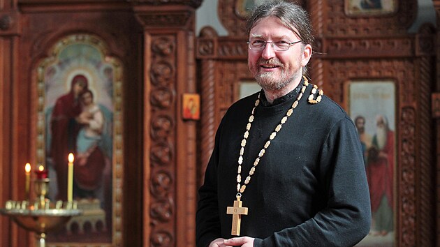 Politika do chr�mu nepat��, ��k� pravoslavn� duchovn� V�t Metod�j Kout. (23. dubna 2022)