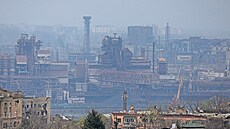 Ocelárny Azovstal na jihu Mariupolu (19. dubna 2022) | na serveru Lidovky.cz | aktuální zprávy