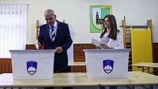 Slovinci jdou k volbám, čeká se těsný souboj premiéra s politickým nováčkem...