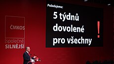 Pedseda MKOS Josef Stedula na volebním sjezdu odborové centrály. (29. dubna...