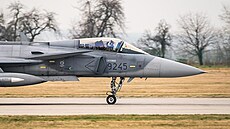 Do roku 2035 Gripeny nahradí nové stíhaky páté generace F-35. Ty se tak nejen...