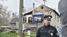 V sutinách rodinného domu v Loučce našli záchranáři po výbuchu mrtvou ženu a...