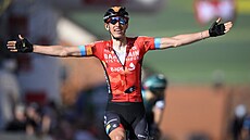 Dylan Teuns jak vít�z první etapy na závodu Kolem Romandie