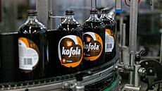 Nápoje Kofola, Rajec a Vinea jsou nově dostupné ve vratných litrových lahvích...