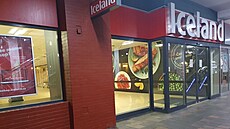Prodejna Iceland v Praze-Lukách je zavřená již od začátku dubna. (17. dubna...