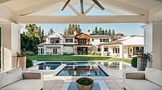 Zp�va�ka Madonna prodává sv�j d�m v Los Angeles za 26 milion� dolar�, v...