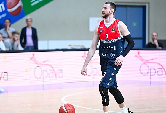 Brnnský basketbalista Oleksandr Miula