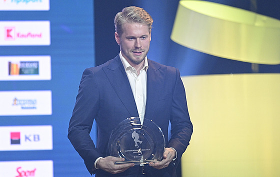 Filip Chlapík p�i vyhla�ování hokejisty extraligové sezony