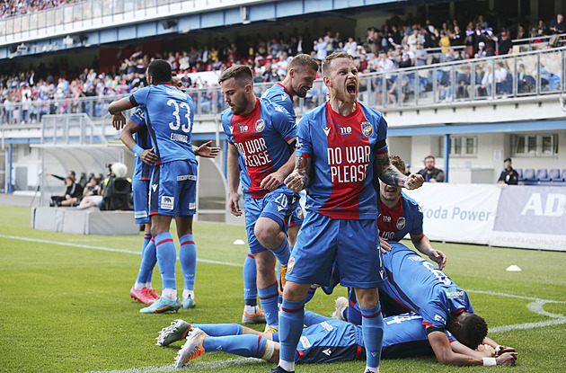 Plzeň - Sparta 3:0, ostuda hostů. Hotovo bylo do půle, rozhodly i standardky