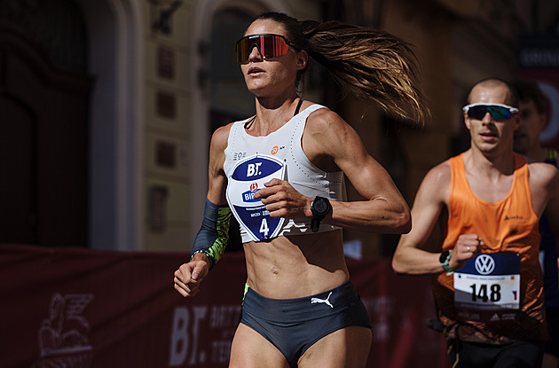 Na Pražském maratonu zvítězil Keňan Kigen, z českého titulu se raduje Joglová