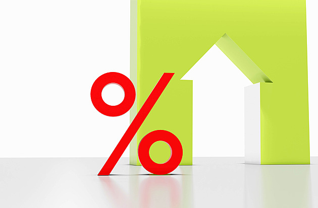 Sazby hypoték přerostly 5% hranici. Splátky se prodražují o tisíce