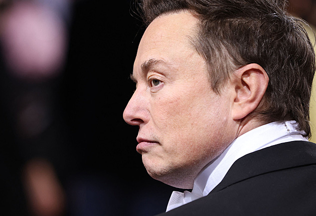 Musk je opět v čele světových miliardářů. Vydělal na květnovém úspěchu Tesly