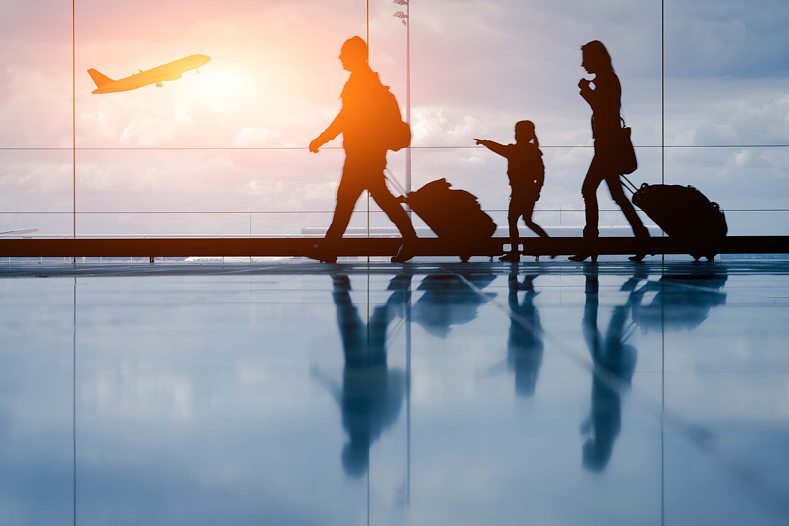 Aerolinky nesmějí kvůli válce dodatečně zdražit zakoupené letenky, upozornila EU