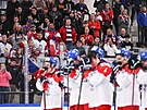 Zklamaní etí hokejisté po prohraném utkání o bronz na mistrovství svta hrá...