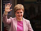 V Glasgow odvolila skotská premiérka Nicola Sturgeonová. (5. kvtna 2022)