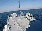 Fregata admirál Essen ernomoské flotily osteluje bezpilotní letadlo TB2...