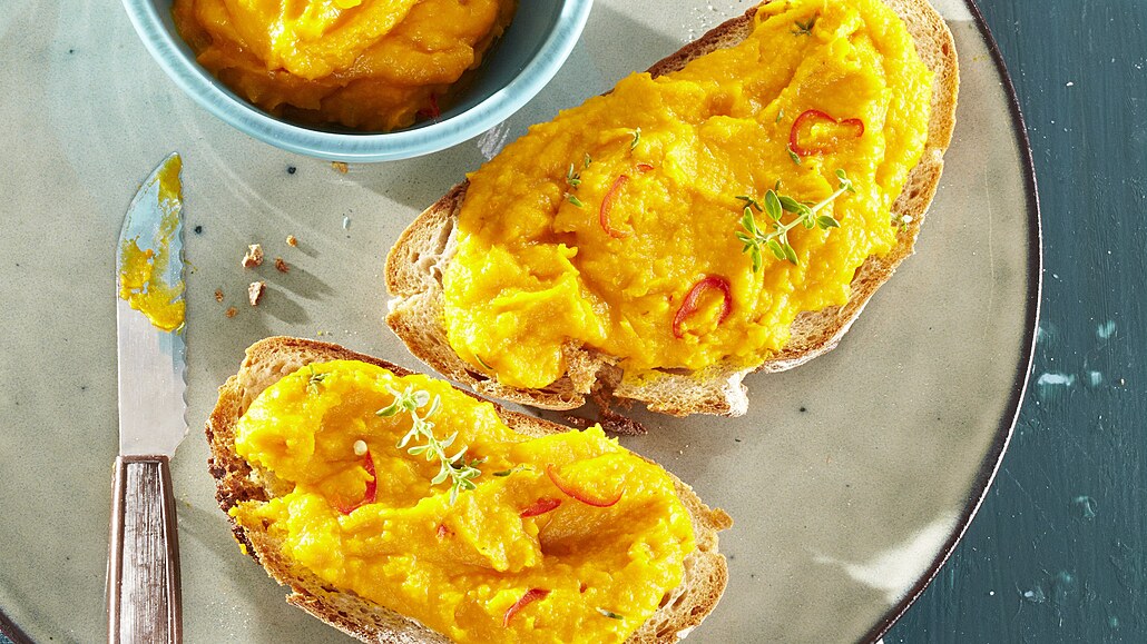 Dýová pomazánka se sádlem