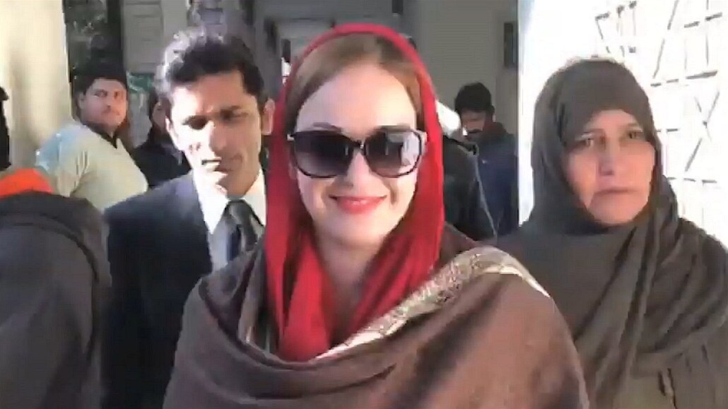 Pákistánská televize zachytila úsměv Terezy Hlůškové.