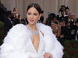 Eiza Gonzalezová na Met Gala (New York, 2. kv�tna 2022)