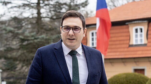 Jednn vldy na zmku tin v Kamenici u Prahy. Na snmku Jan Lipavsk (ministr zahraninch vc). (20. dubna 2022)