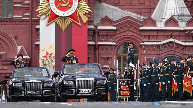 Rusko slav vojenskou pehldkou Den vtzstv. Rusk ministr obrany Sergej ojgu. (9. kvtna 2022)