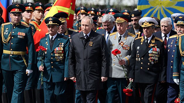 V Moskvě začala u příležitosti Dne vítězství vojenská přehlídka. Na ní také promluvil ruský prezident Vladimir Putin. (9. května 2022)