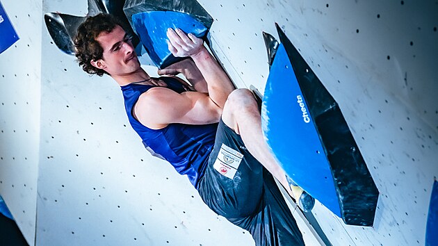 Adam Ondra na Evropskm pohru v boulderingu v Praze