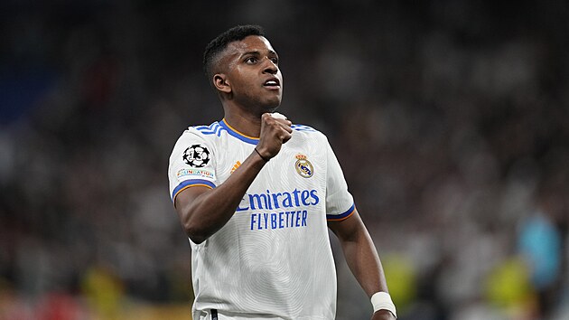 olk Rodrygo (Real Madrid) otoil duel s Manchesterem City a poslal ho do prodlouen.