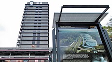 Exteriérová panelová výstava na náplavce u hotelu Thermal Energie a civilizace.