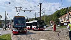 V Hluboepech se srazila tramvaj a autobus. (3. kvtna 2022)