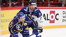 Momentka ze zápasu védských hokejových her mezi védskem a Finskem.