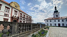 Malá Meda Mládková vyr�stala je�t� jako Marie Sokolová v budov� zvané p�edzám�í...