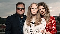 Jana a Franti�ka Koptovy se svým otcem Václavem