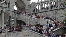 Fanouci v Budapeti sledují asovku Gira.
