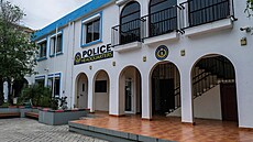 Policejní stanice v hlavním mst Britských Panenských ostrov Road Townu (2....