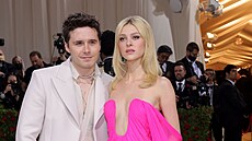 Brooklyn Beckham a Nicola Peltzová na Met Gala (New York, 2. kvtna 2022)