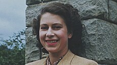 Dosud nezveejnné rodinné zábry na videu Elizabeth: The Unseen Queen. Britská...