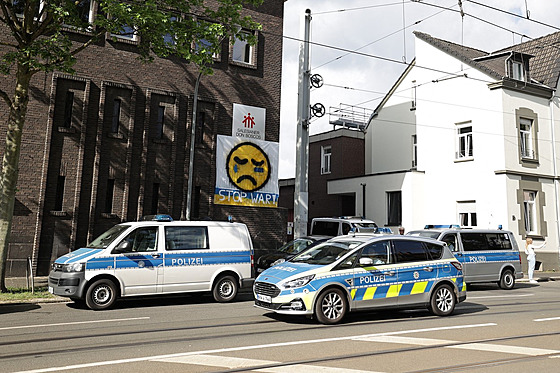 Policie v Essenu zejm zabránila ozbrojenému útoku na stední kole Don Bosco....