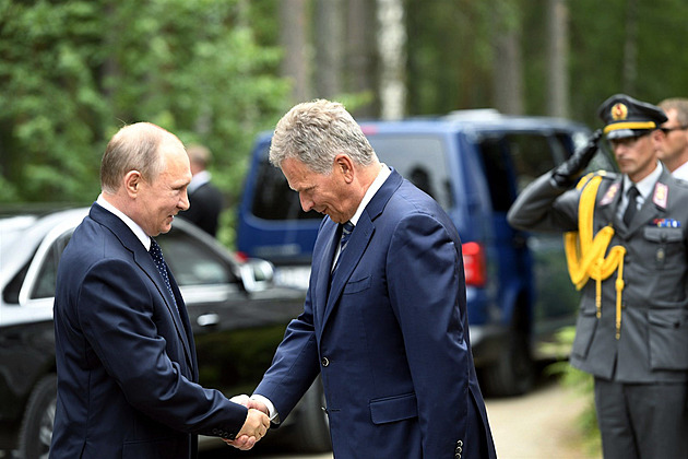 Opustit neutrální status by byla chyba, varoval Putin finského prezidenta