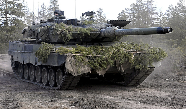 Německo daruje České republice 15 tanků Leopard, oznámil premiér Fiala