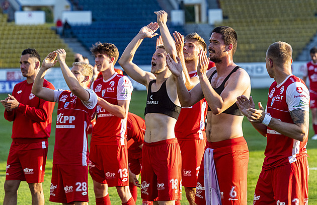 Teplice - Pardubice 0:2, čtvrtá výhra v nadstavbě, hosté slaví záchranu