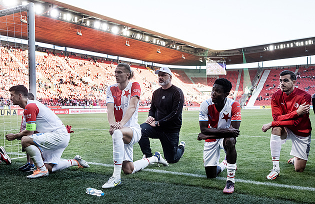 Trpká rozlučka Slavie: omluva i proslov v kabině. Tým přestal být hladový