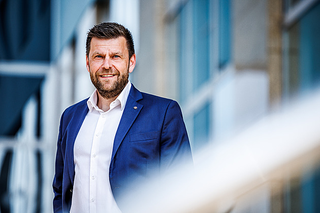 Šéf pražského dopravního podniku Witowski si polepší, měsíčně by mohl dostávat až tři čtvrtě milionu